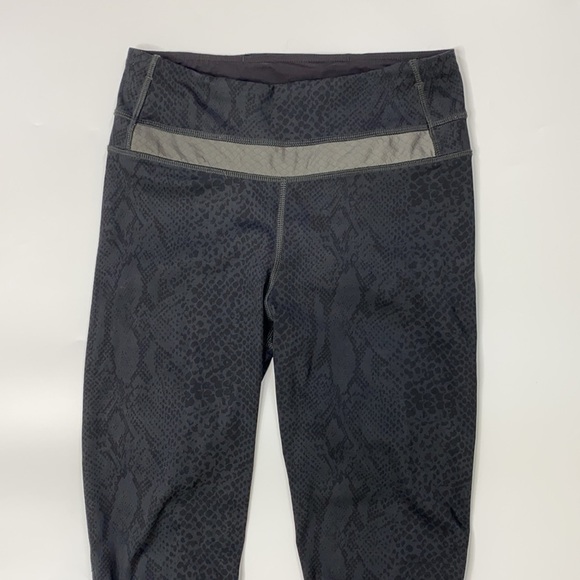 Lululemon Light Speed Tight Full-On Luxtreme Desert Snake Deep Coal Black - Picture 3 of 10